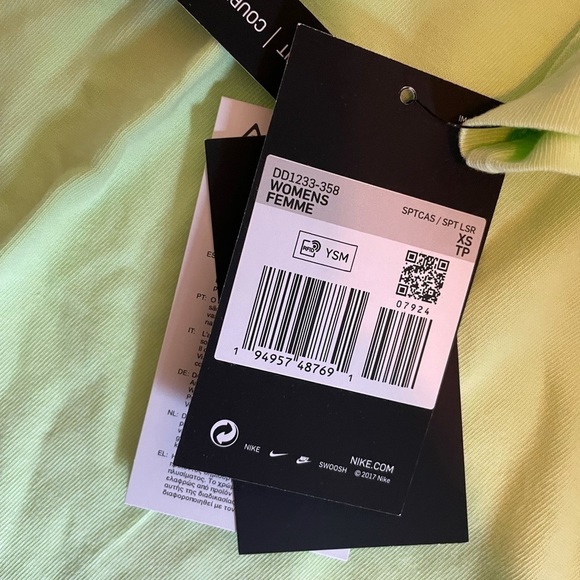 Nike Sportswear women’s tshirt loose fit - Picture 8 of 14